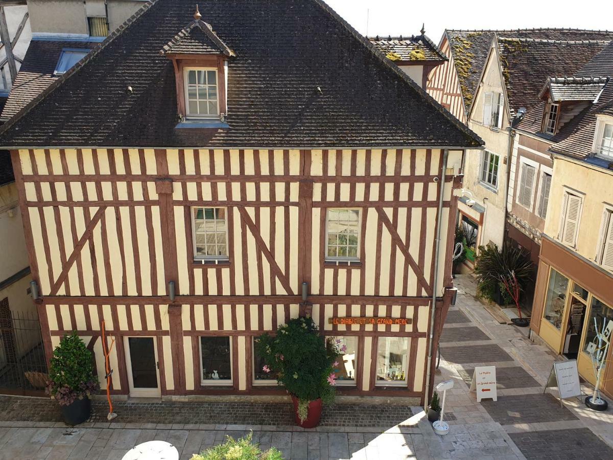 Au 36, Les Apparts Hotel Joigny Kültér fotó